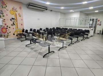 Comercial · 500m² · 8 Vagas · Prédio Comercial para Comprar, 749m² - Vila Alzira, Santo André/SP.