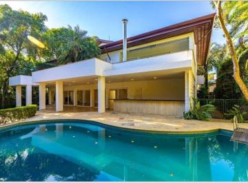 Casa de 4 quartos, São Paulo · Casa Condomínio à venda com 641 m² suíte 6 vagas no Alto da Boa Vista.