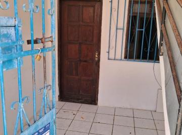 Casa de 5 quartos, Salvador · Casa à venda no Alto das Pombas com 5 quartos