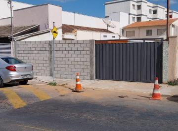 ca00501724775656326.jpg · Oportunidade! Lote de 377m² de área localizado em avenida comercial, região central de Pouso Alegre.