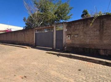 Terreno · 400m² · OPORTUNIDADE EM ARNIQUEIRA! LOTE DE 400M² MURADO COM ÁGUA E LUZ - CONJUNTO 5