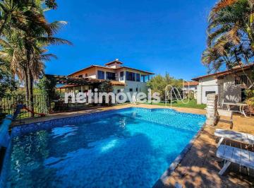 ac711d14-cb7e-46ef-8be2-12f4348b9020.jpg · Linda casa com 6 suítes e com ótima localização.