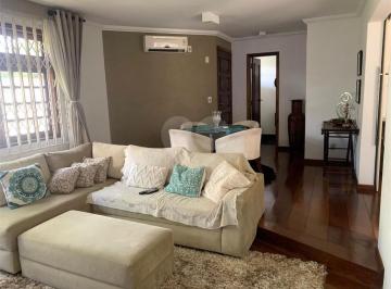Casa de 5 quartos, Curitiba · Casa Jardim das Américas 5 Dormitórios 3 Suítes 3 Vagas Área Útil: 420 m²