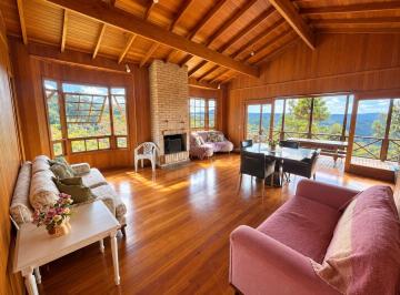 04ad950a18de2c6e9373de358e466c2834b90614 · Casa em Rancho Queimado com 3 suítes e Churrasqueira