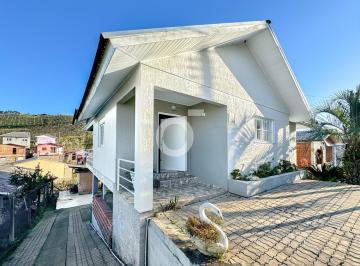 Casa · 223m² · 3 Quartos · Casa à venda - em Nova Roma (Distrito)