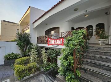 Casa · 318m² · 3 Quartos · 8 Vagas · Sobrado à venda, 3 quartos, 2 suítes, 8 vagas, Olímpico - São Caetano do Sul/SP