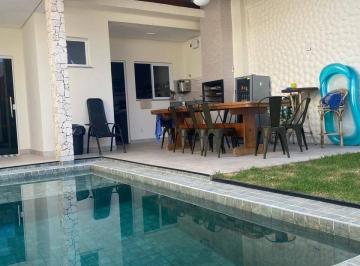 Casa · 170m² · 3 Quartos · 3 Vagas · Sobrado no Bairro Santa Rosa, Cuiabá-MT