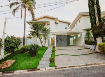 Foto 01 · Casa em Condomínio de Alto Padrão com 3 Quartos e 4 Vagas em Vinhedo-SP, Bairro Bosque - Imperdível!