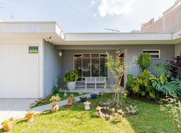 Foto 01 · Imperdível casa de 5 quartos com 2 suítes e 4 vagas de garagem no Guabirotuba, Curitiba-PR: 224m² de