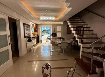 Apartamento · 288m² · 4 Quartos · 2 Vagas · Cobertura à venda no Centro de Farroupilha com 4 dormitórios e 2 vagas de garagem