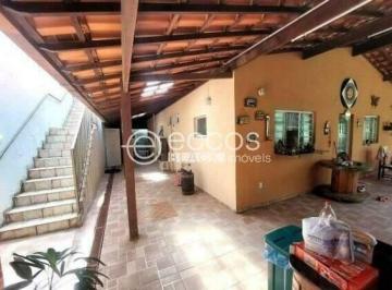 Casa · 450m² · 4 Quartos · 5 Vagas · Casa em condomínio à venda, 4 quartos, 3 suítes, 5 vagas, Residencial Clube dos Militares I - Vespas