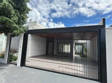 Casa · 207m² · 6 Quartos · 3 Vagas · VENDA | Casa, com 6 dormitórios em Parque Avenida, Maringá