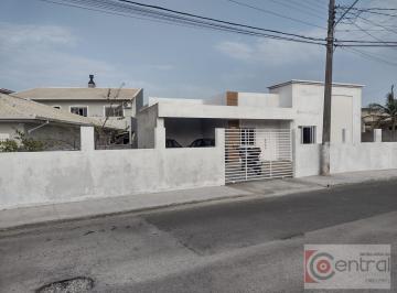 Casa · 108m² · 3 Quartos · 2 Vagas · Casa à venda no bairro Serraria - São José/SC