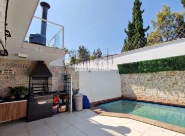 Casa · 207m² · 3 Quartos · 2 Vagas · Casa e localização simplesmente ideais para morar muito bem