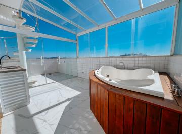 Apartamento de 3 quartos, Cabo Frio · Cobertura dos Sonhos: 3 Quartos e Vista Panorâmica