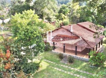 Foto 04 · Imperdível! Casa de 4 quartos e 2 suítes na Granja Guarani, Teresópolis-RJ. 235m² e 4 vagas de garag