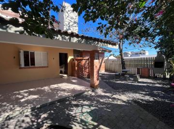 Foto 01 · Casa 4 dormitórios - Centro - Balneário Piçarras