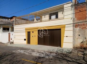 Foto 01 · Excelente independente casa com 3 quartos em São Pedro