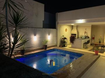Casa de 4 quartos, Vicente Pires · Casa escriturada à venda 4 suítes | CAS Rua 3 - Colônia Agrícola Samambaia