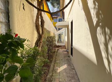 Casa de 4 quartos, São Paulo · 1 1 9 9 9 3 7 0 6 0 9 Sobrado em condomínio fechado a venda no Butantã 