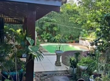 Casa de 4 quartos, Salvador · 4/4 e 4 Suites.Arborizada.Piscina! Frente ao Aliança! Oportunidade!