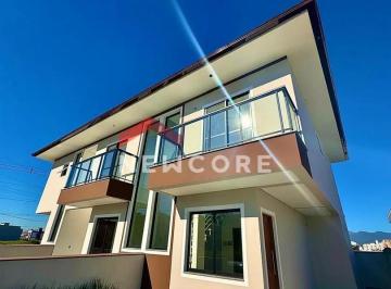 Casa · 70m² · 2 Quartos · 1 Vaga · Sobrado em Avenida Nielsen Ubiratã Delfino José - Bela Vista - Palhoça/SC