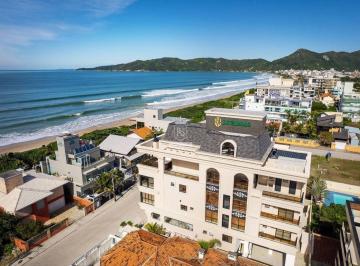 Apartamento · 120m² · 3 Quartos · 2 Vagas · Villa Capri Apartamento na Avenida Principal do Mariscal com vista MAR