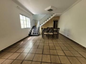 Casa · 180m² · 3 Quartos · 3 Vagas · Sobrado Imirim, com 3 dormitórios sendo 1 suíte, sala 2 ambientes com lareira e 3 vagas de garagem.