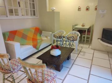 Foto 01 · Casa disponível para venda localizada no Centro de Ubatuba, muito próxima da Avenida Iperoig.