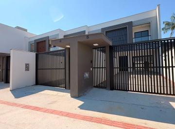 Casa · 125m² · 3 Quartos · 2 Vagas · Sobrado à venda no bairro Saguaçu - Joinville/SC