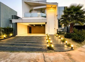 Casa · 289m² · 4 Quartos · 4 Vagas · Casa sobrado á venda no condomínio Florais da Mata