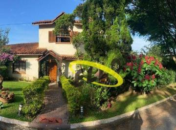 Casa a venda no condomínio Nova Higienópolis · Casa à venda no condomínio Nova Higienópolis