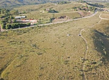 Terreno , Brasília · Vendo terreno de 30.000 m² na Avenida do Sol.