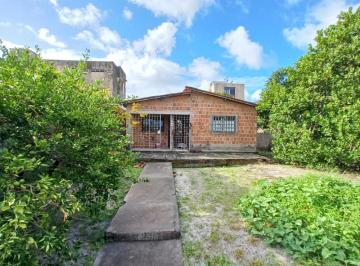 Casa de 5 quartos, Recife · Excelente casa com 5 quartos e varanda em Boa Viagem - Recife, PE.