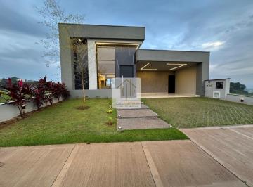 Foto 01 · Casa de luxo em condomínio à venda em Indaiatuba-SP, Chácara Alvorada: 3 quartos, 3 suítes, 1 sala, 
