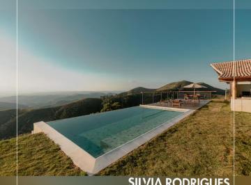 Casa de 2 quartos, Petrópolis · Linda casa com vista magnífica no Brejal!