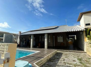 Casa de 4 quartos, Aracaju · Vendo ótima casa em condomínio com infraestrutura, 4/4. 2 suítes. Pé na areia