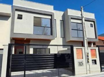 Casa · 3 Quartos · 2 Vagas · Sobrado no Bairro São João em Itajaí Santa Catarina