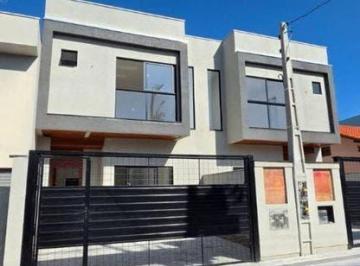 Casa · 3 Quartos · 2 Vagas · Sobrado no Bairro São João em Itajaí Santa Catarina
