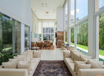 Casa · 480m² · 3 Quartos · 2 Vagas · Casa de Venda na Vila Madalena - 3 Suítes, 2 Vagas - A.U 480m²