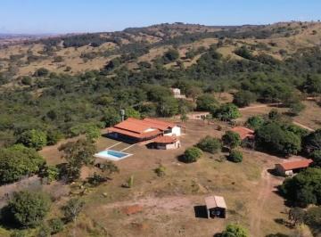 Rural de 5 quartos, Santo Antônio do Descoberto · FAZENDA COMPLETA NO CORUMBÁ IV  BR 060/km 11  60ha PARCERIA COM A MAFRA