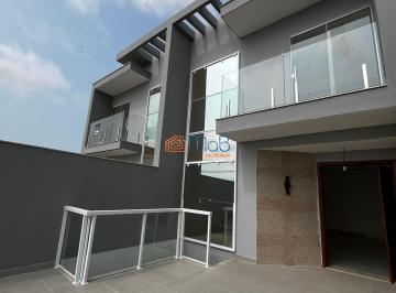 Casa · 207m² · 3 Quartos · 1 Vaga · Linda Casa de 3 Quartos Disponível para Venda!