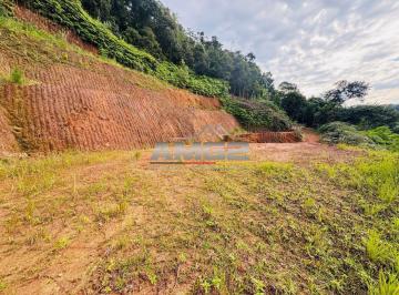 Terreno · 1210m² · Terreno com 1.210m² escriturado no Paquetá em Brusque SC. Aceita permuta de veículo!