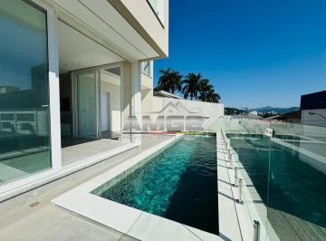 Casa · 290m² · 3 Quartos · 2 Vagas · Casa Alto Padrão na Primeiro de Maio em Brusque. Ganhe uma viagem para as Ilhas Maldivas!