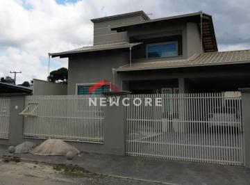 Casa · 248m² · 3 Quartos · 2 Vagas · Casa em  Rua Jairo Germano Korn - Parque Guarani - Joinville/SC