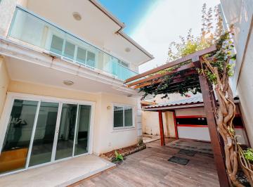 Casa de 3 quartos, Cabo Frio · Luxuosa Casa Duplex com 3 Suítes no Prestigiado Bairro do Portinho