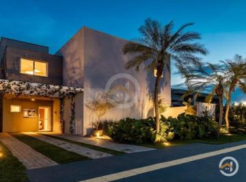 Casa · 150m² · 4 Quartos · 2 Vagas · Casa em condomínio de 4 quartos sendo 3 suítes