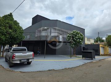 Casa · 415m² · 3 Quartos · 5 Vagas · Sobrado com salas comerciais no Residencial Cidade Verde