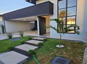 Casa · 177m² · 3 Quartos · 4 Vagas · Casa 3 quartos sozinha no lote