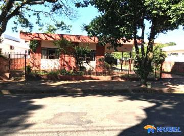 Foto 01 · Casa à venda em Cianorte-PR, na Zona 02 (Próx. Colégio Cec) - 3 quartos, 1 sala, 2 banheiros, 6 vaga